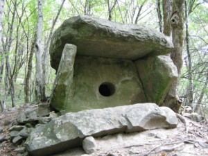 Dolmen. What are dolmens.